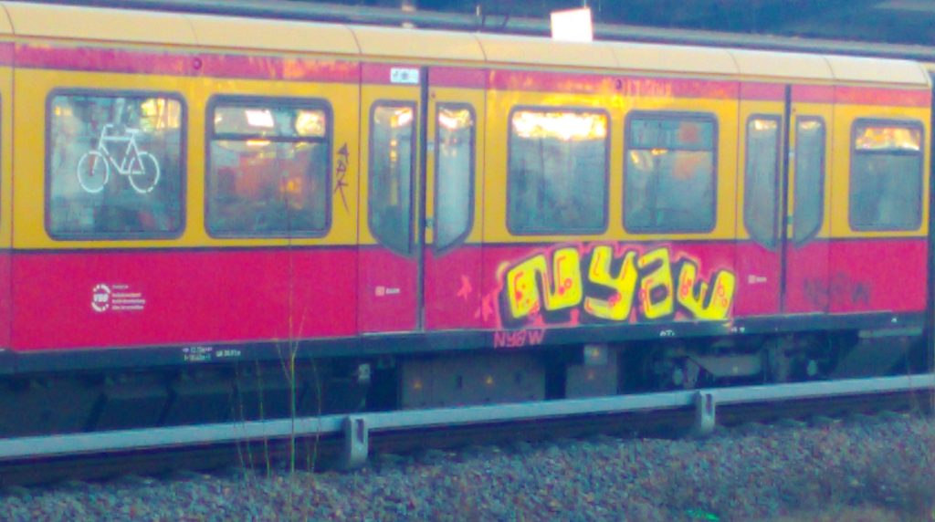 View on the NYAE Graffiti from far.