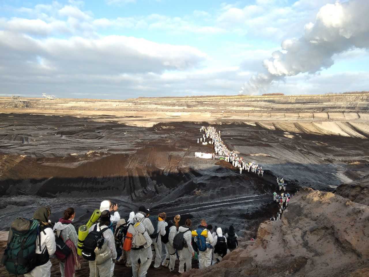 Lusatia : The battle for the pit. Climate activists in Germany.